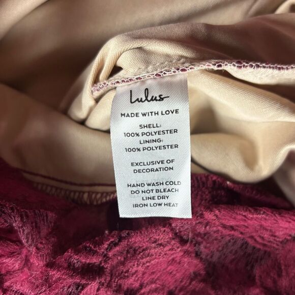 NWT Lulus Alluring Dream Burgundy Floral Mesh Lace Trumpet Midi Dress, Small - Picture 11 of 11